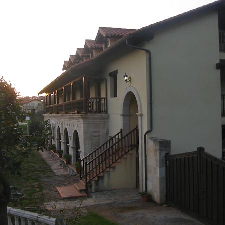 Apartamentos La Cena Novales Exterior photo