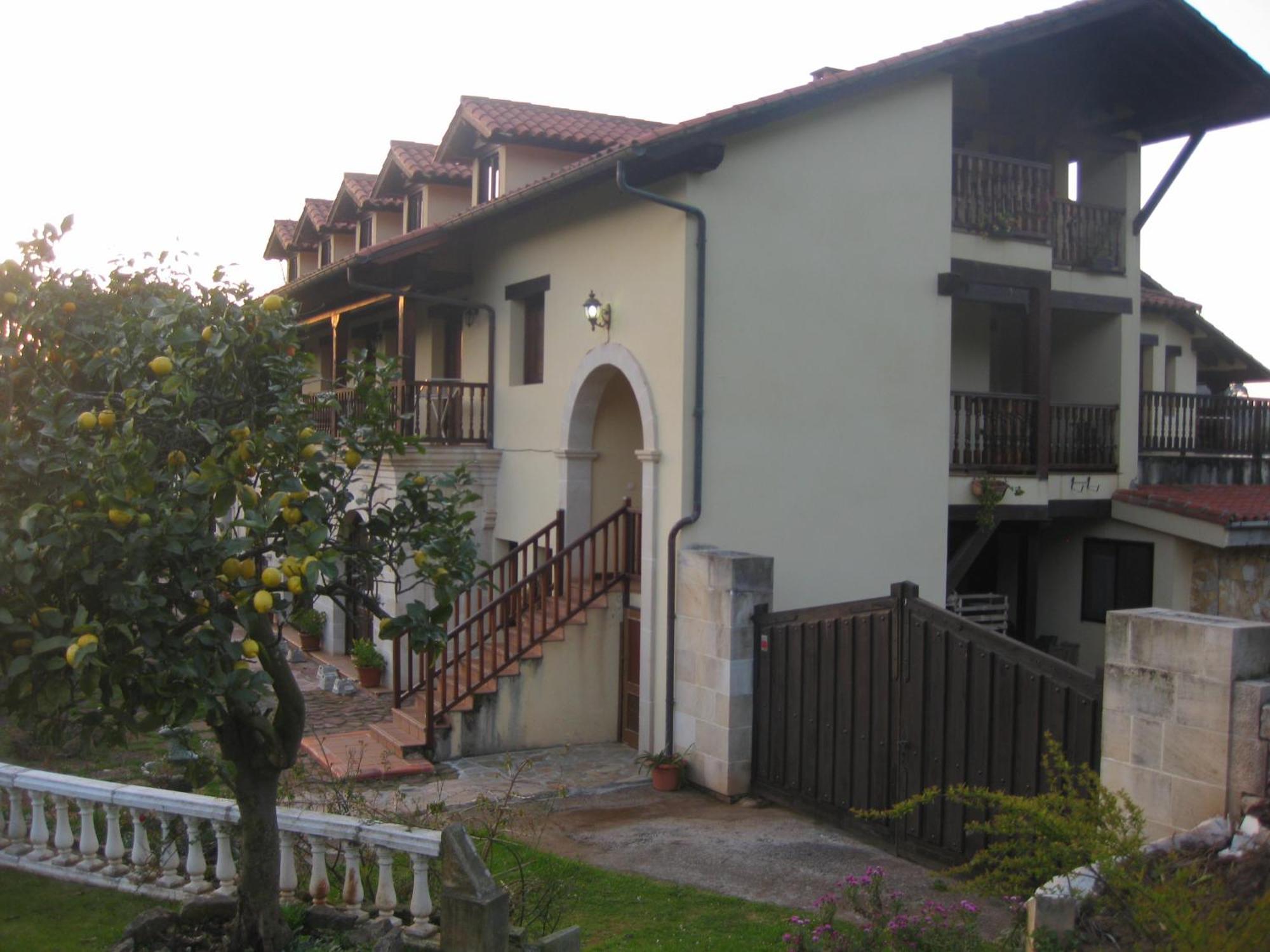 Apartamentos La Cena Novales Exterior photo