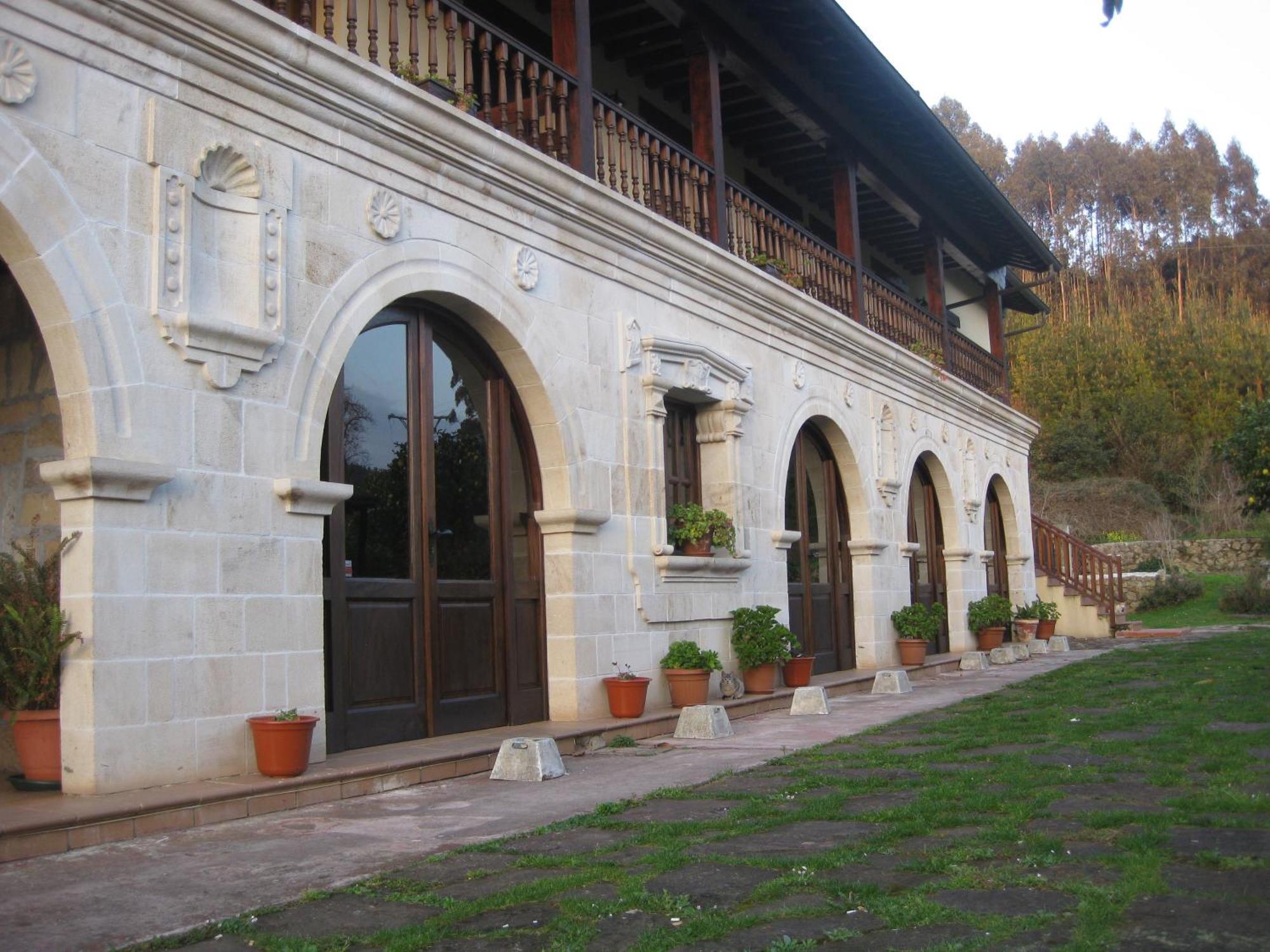 Apartamentos La Cena Novales Exterior photo